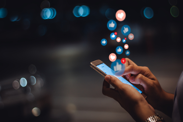 Ilustrar el concepto de interacción en las redes sociales de Meta, Facebook e Instagram Concepto de interacción en las redes sociales de Meta, Facebook e Instagram