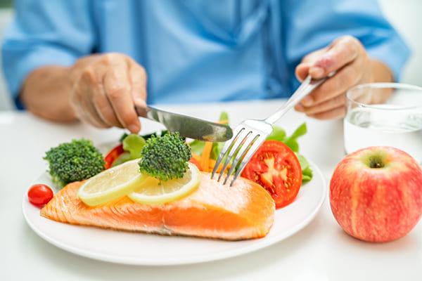 Proteínas vegetales y animales: su influencia en la transición de multimorbilidad a fragilidad y mortalidad en adultos mayores