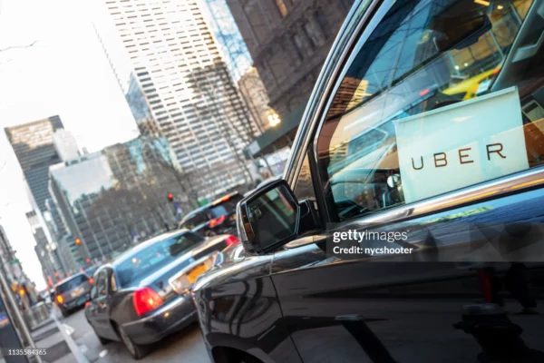 Nvidia y Uber: la nueva alianza para impulsar los robotaxis del futuro